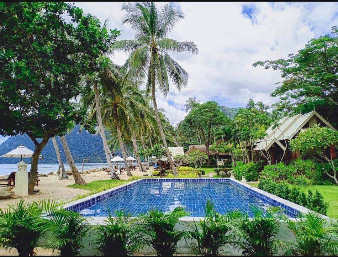 Baan Thong Ching Resort Khanom Buitenkant foto